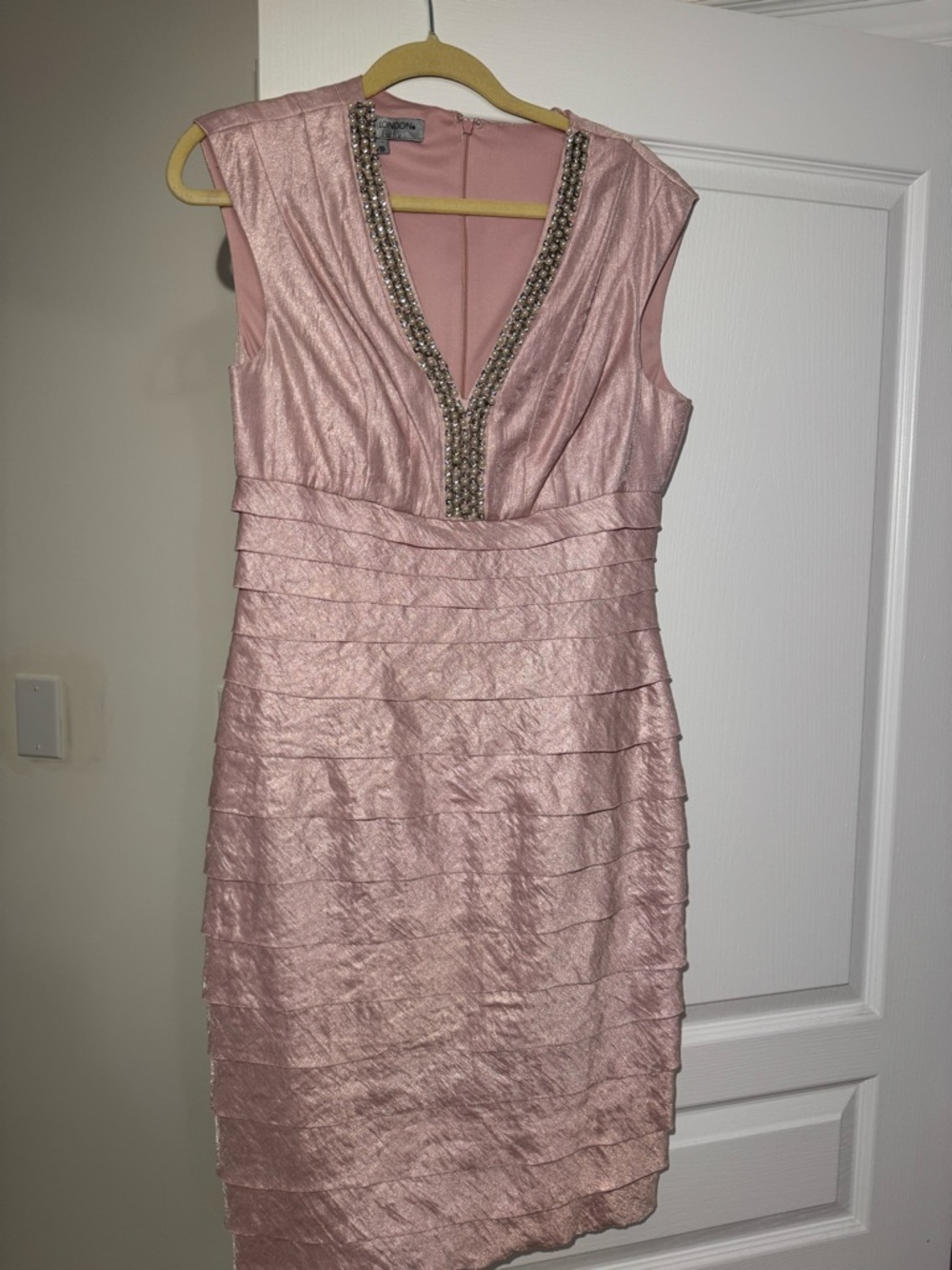 Sleeveless Blush Pink Beaded V-Neck Mini Dress
